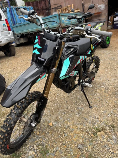 Sur-Ron Light Bee X. 300����. ��., ��������, ���������, ��� ������� ����