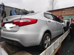 Kia Rio. QB, G4FC ����