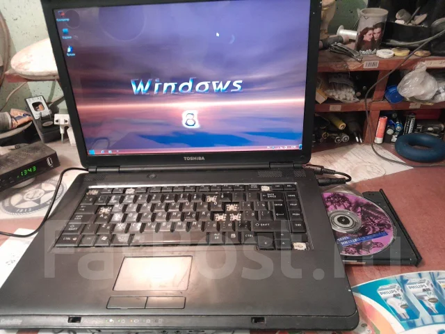 Toshiba. 17", 1,5����, ��� 2048 ��, ���� 100���, WiFi: 1, Bluetooth: 1 ����