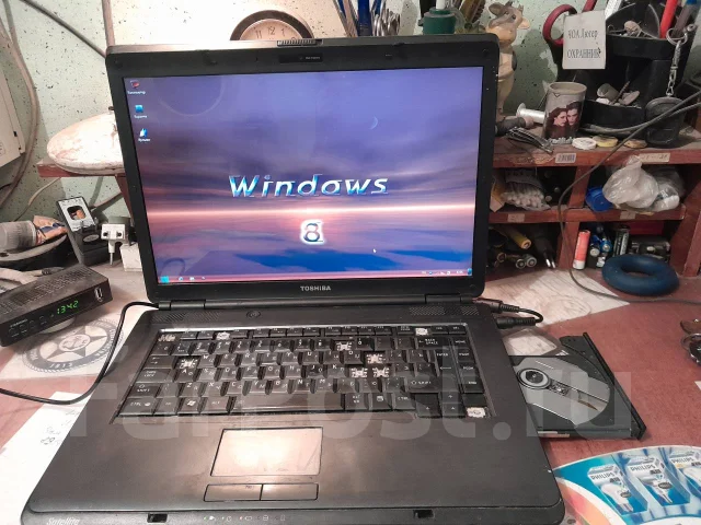 Toshiba. 17", 1,5����, ��� 2048 ��, ���� 100���, WiFi: 1, Bluetooth: 1 ����