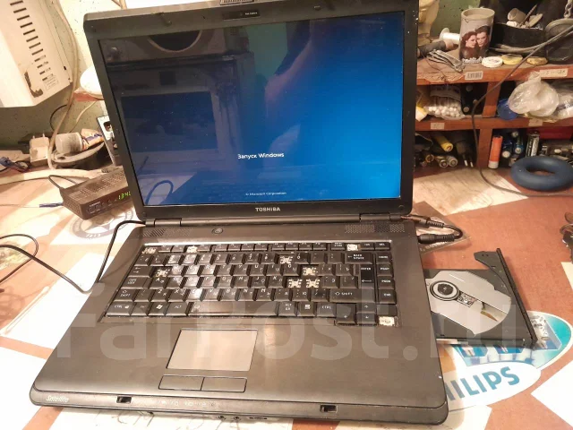Toshiba. 17", 1,5����, ��� 2048 ��, ���� 100���, WiFi: 1, Bluetooth: 1 ����