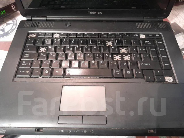 Toshiba. 17", 1,5����, ��� 2048 ��, ���� 100���, WiFi: 1, Bluetooth: 1 ����
