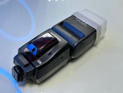 ������� Olympus FL-50R ����