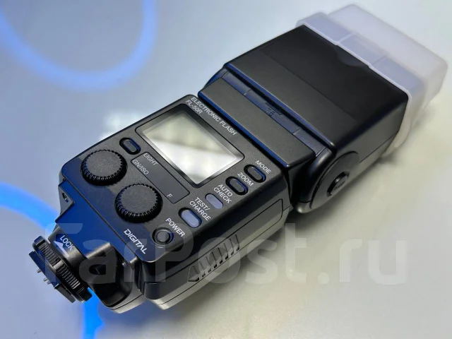 ������� Olympus FL-50R ����