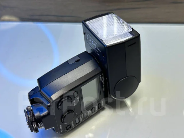 ������� Olympus FL-50R ����