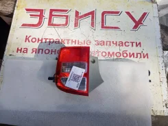 ���� ����� � ������ Toyota ISIS [4464] 4464 ����