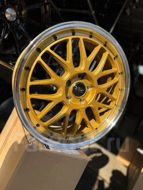 Alpha Wheels. 7.5x18", 5x114.3, ET35 ����