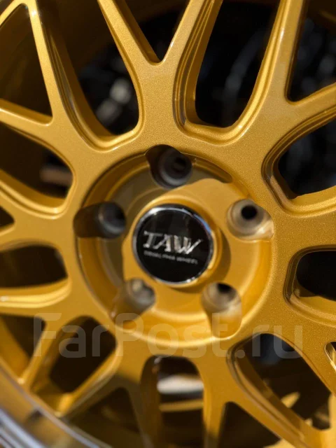 Alpha Wheels. 7.5x18", 5x114.3, ET35 ����