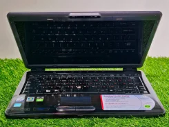 Toshiba. 13.3", ��� 4 ��, WiFi: 1, Bluetooth: 1 ����