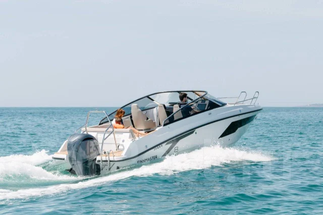 Finnmaster. ����� 8��., ��������� ��� ���������, 350��.�., ������. ��� ����� �� ������������ ����