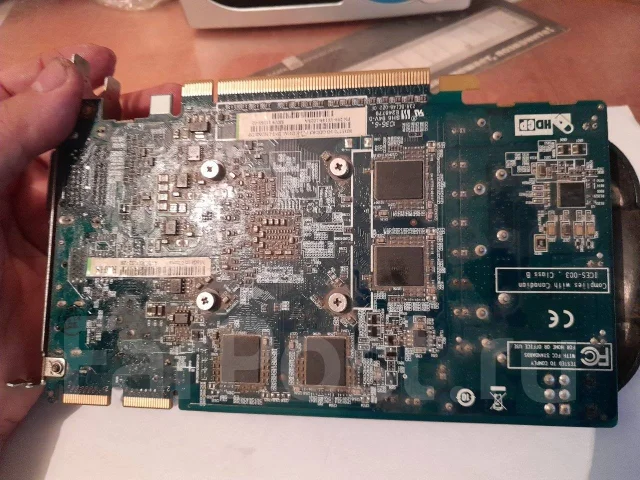 Radeon HD 5770 ����
