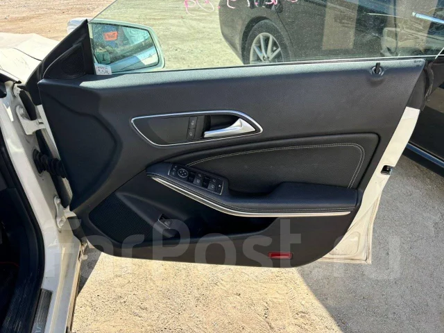 Mercedes-Benz CLA-Class. DBA117342, M 270 DE 16 AL RED ����