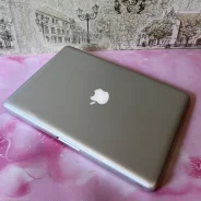 Apple MacBook Pro 13 2011 Early. 13.3", 2,4����, ��� 8 ��, ���� 240���, WiFi: 1, Bluetooth: 1, ����������� �� 2��. ����
