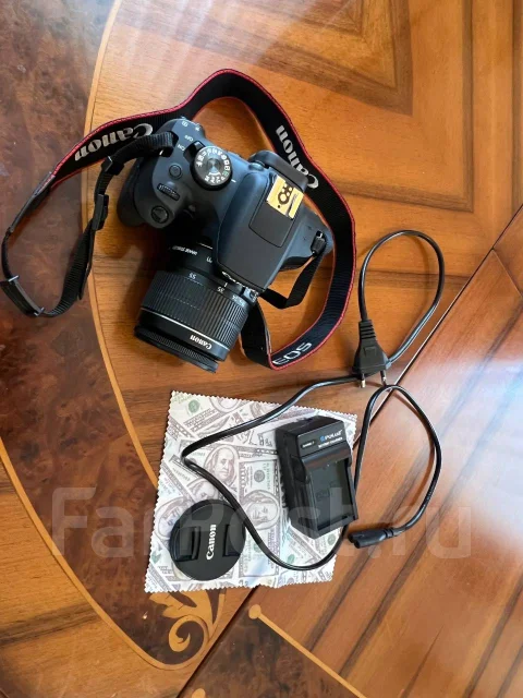 Canon EOS 2000D ����