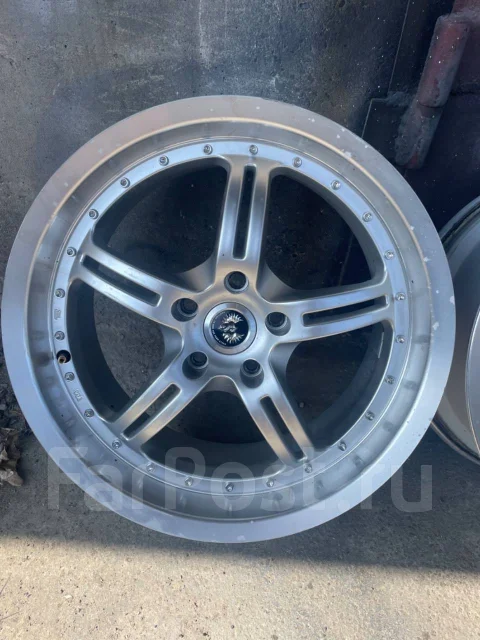Stern. 8.5x18", 5x114.3, ET45 ����