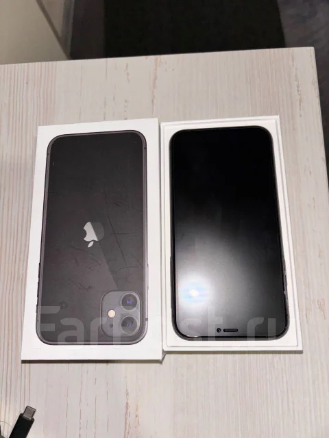 Apple iPhone 11. �/�, 64 ��, ������, 3G, 4G LTE, NFC ����