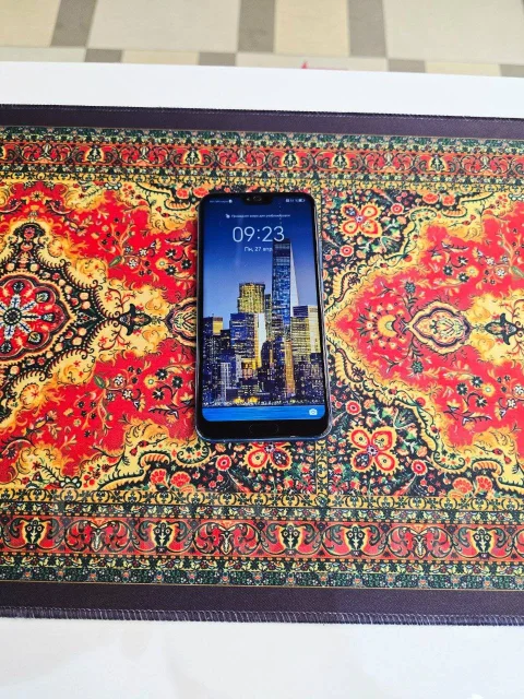Honor 10. �/�, 64 ��, �����, 3G, 4G LTE, Dual-SIM, ����������, NFC ����