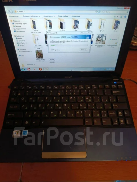 Asus. 10.1", 105����, ��� 2048 ��, ���� 250���, WiFi: 1, Bluetooth: 1, ����������� �� 5��. ����