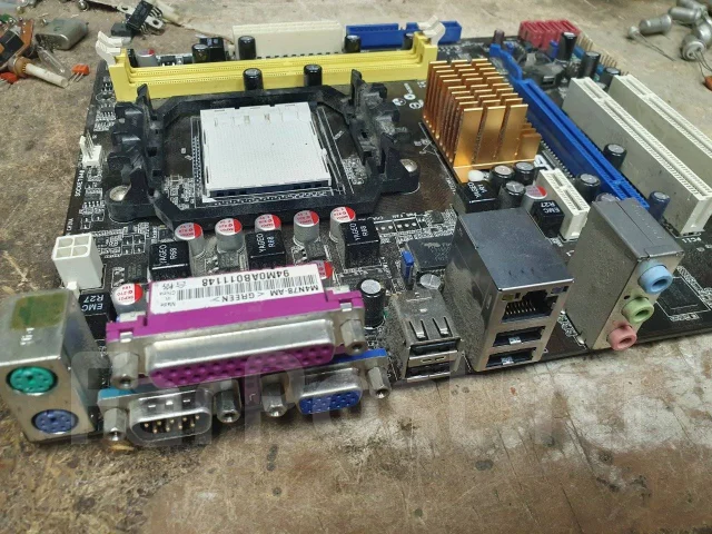 Socket AM3 ����