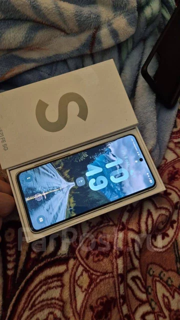 Samsung Galaxy S21 FE 5G. �/�, 128 ��, �������, 3G, 4G LTE, 5G, Dual-SIM, ����������, NFC ����