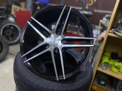 Vossen. 7.5x17", 5x114.3, ET38, �� 73,1���. ����