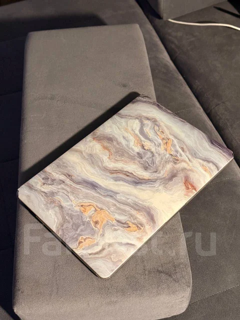 Apple MacBook Pro 13 2019 Mid. 13", 1,4����, ��� 8 ��, ���� 256���, WiFi: 1, Bluetooth: 1, ����������� �� 10��. ����