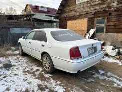 Toyota Crown Majesta ����