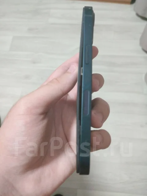 Apple iPhone 13. �/�, 256 ��, ������, 4G LTE, Dual-SIM, NFC ����