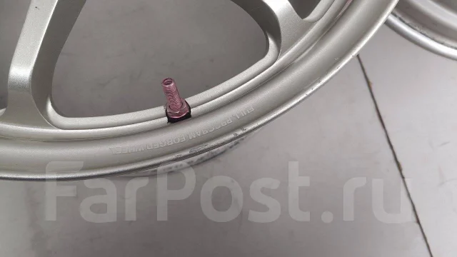 Racing Hart. 8.5/9.5x17", 5x114.3, ET35/33, �� 73���. ����