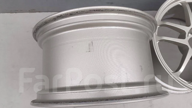Racing Hart. 8.5/9.5x17", 5x114.3, ET35/33, �� 73���. ����