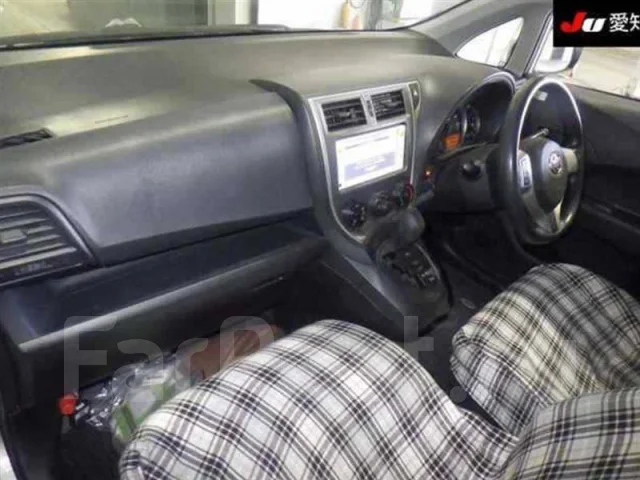Toyota Ractis. NSP120, 1NR ����