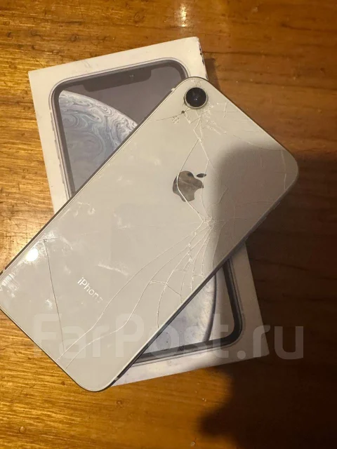 Apple iPhone Xr. �/�, 128 ��, �����, 3G, 4G LTE, ���������� ����