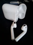 Apple AirPods ����