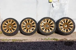 URAS. 9.5x17", 5x114.3, ET15, �� 73,3���. ����