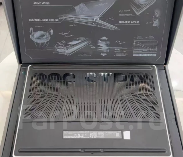 Asus ROG Strix Scar 18. 18.4", 2,7����, ��� 32 ��, ���� 1 024���, WiFi: 1, Bluetooth: 1, ����������� �� 18��. ����