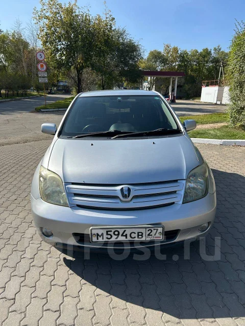 Toyota ist. �������, ��������, ������, 133 760����. �� ����