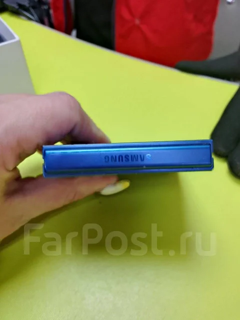 Samsung Galaxy Z Flip7. �/�, 256 ��, �����, 5G, NFC ����
