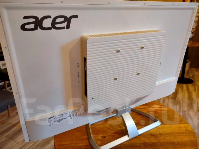 Acer. 31.5" ����