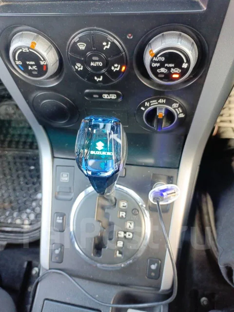 Suzuki Escudo ����