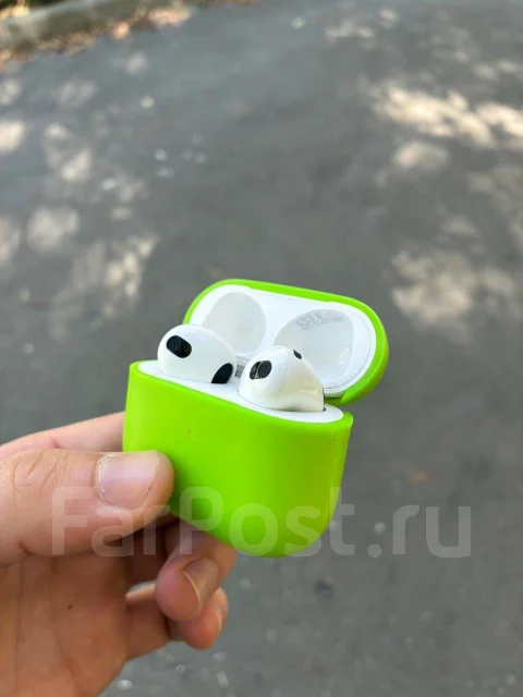 Apple iPhone 16e. �/�, 128 ��, ����� ����
