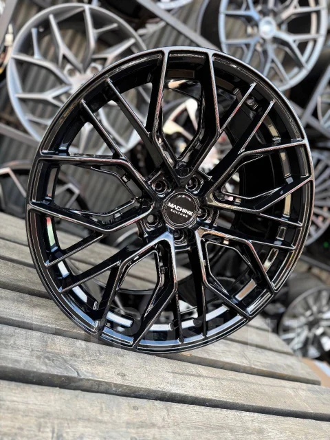 Ultra Machine. 9.0x20", 5x114.3, ET33, �� 73,1���. ����