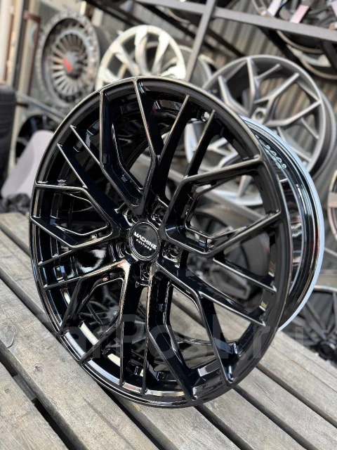 Ultra Machine. 9.0x20", 5x114.3, ET33, �� 73,1���. ����