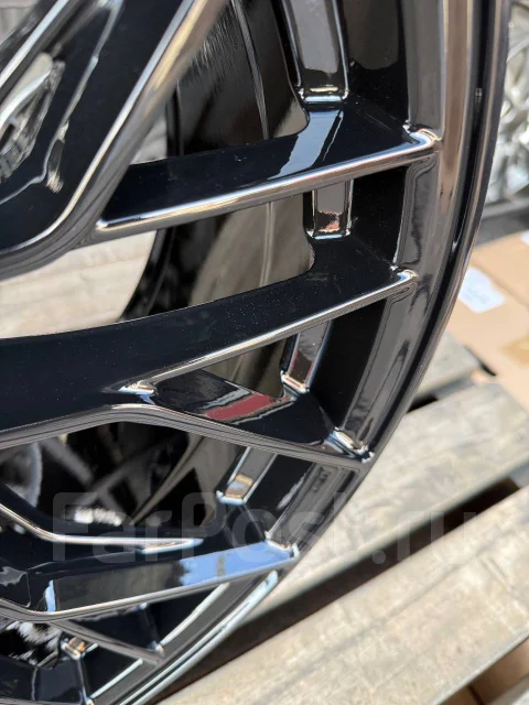 Ultra Machine. 9.0x20", 5x114.3, ET33, �� 73,1���. ����