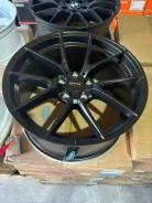 BMW. 8.5/9.5x19", 5x120, ET35/40, �� 72,6���. ��� ����� �� ������������ ����
