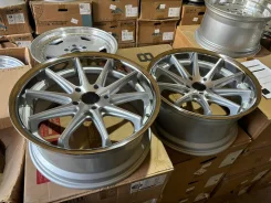 BMW. 8.5/9.5x19", 5x120, ET33/40, �� 72,6���. ��� ����� �� ������������ ����