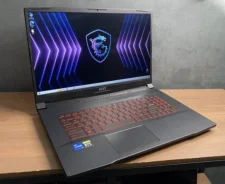 MSI. 17.3", 4,8����, ��� 16 ��, ���� 512���, WiFi: 1, Bluetooth: 1, ����������� �� 12��. ��� ����� �� ���������� ����