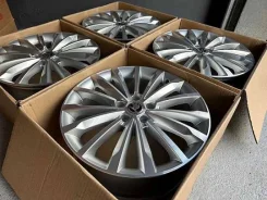 Skoda. 7.0x18", 5x112, ET45, �� 57,1���. ����