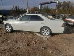 Nissan Laurel. HC35, RB20 ����