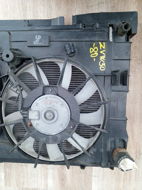 �������� ��������� Prius ZVW30 16400-37230 ����