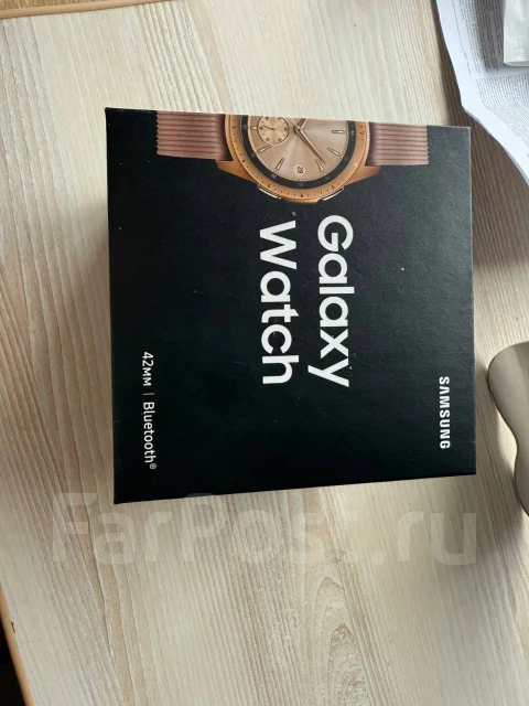 Samsung Galaxy Watch. GPS, NFC, IP68 ����